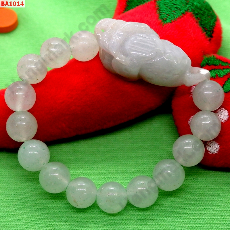 BA1014 สร้อยข้อมือกบคาบเหรียญหยก ราคา 399 บาท http://hengmark.com/view_product/BA1014.htm