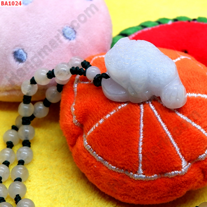 BA1024 สร้อยคอหยก จี้รูปกบคาบเหรียญ หยกเหลือง ราคา 499 บาท http://hengmark.com/view_product/BA1024.htm