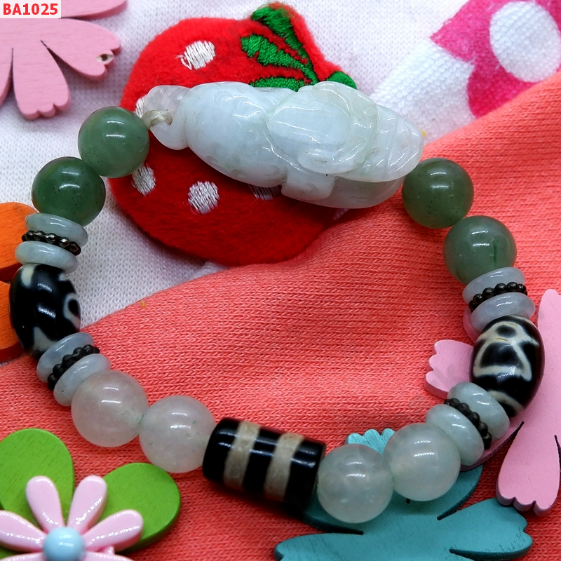 BA1025 สร้อยข้อมือกบคาบเหรียญ+DZI 3เม็ด ราคา 649 บาท http://hengmark.com/view_product/BA1025.htm