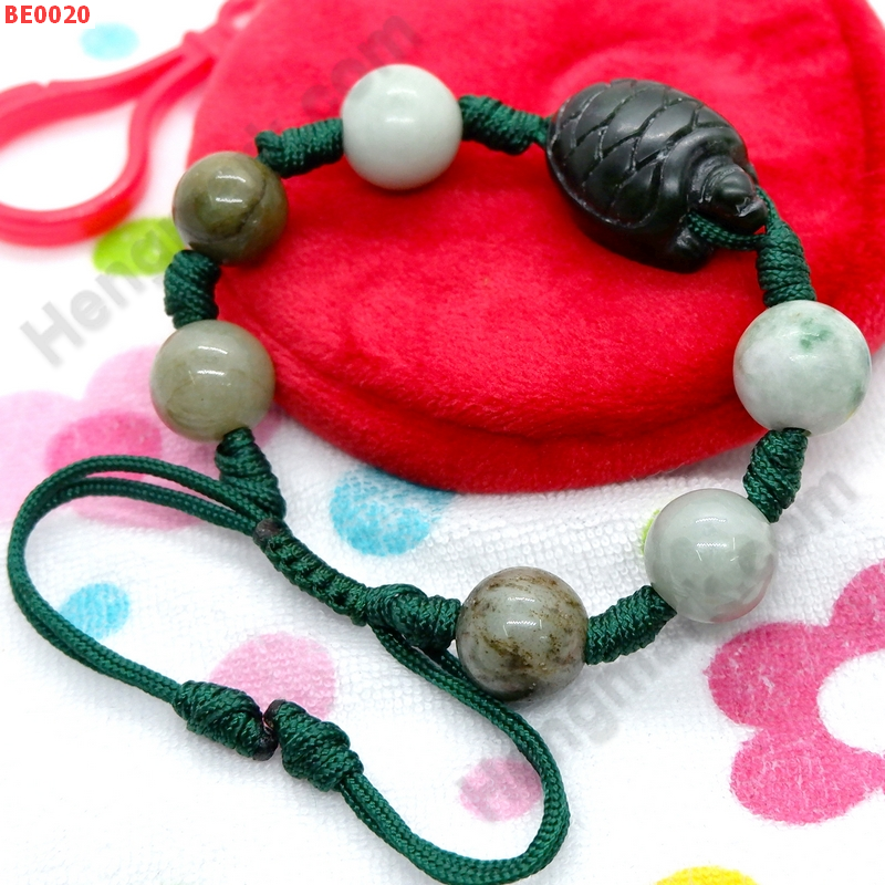 BE0020 สร้อยข้อมือเต่าเหยกดำ+หยกเม็ดใหญ่เชือกถัก ราคา 449 บาท http://hengmark.com/view_product/BE0020.htm