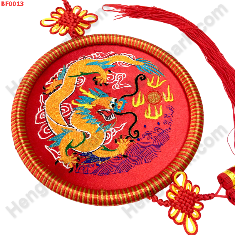 BF0013 ป้ายมงคล สะดึงปักลายมังกร ราคา 899 บาท http://hengmark.com/view_product/BF0013.htm