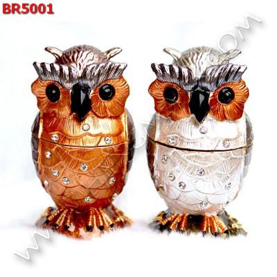 BR5001 นกฮูกทองเหลืองลงยาประดับคริสตัล ราคา 1200 บาท http://hengmark.com/view_product/BR5001.htm