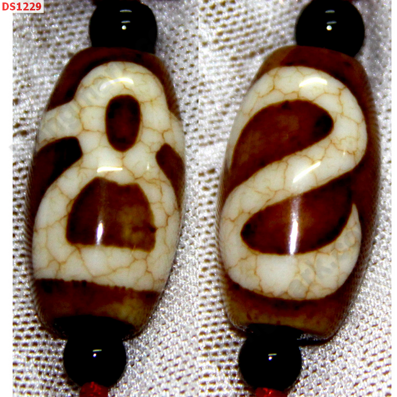 DS1229 หินDZI ลายไฉ่ซิงเอี๊ย+ตะขอ ราคา 1200 บาท http://hengmark.com/view_product/DS1229.htm