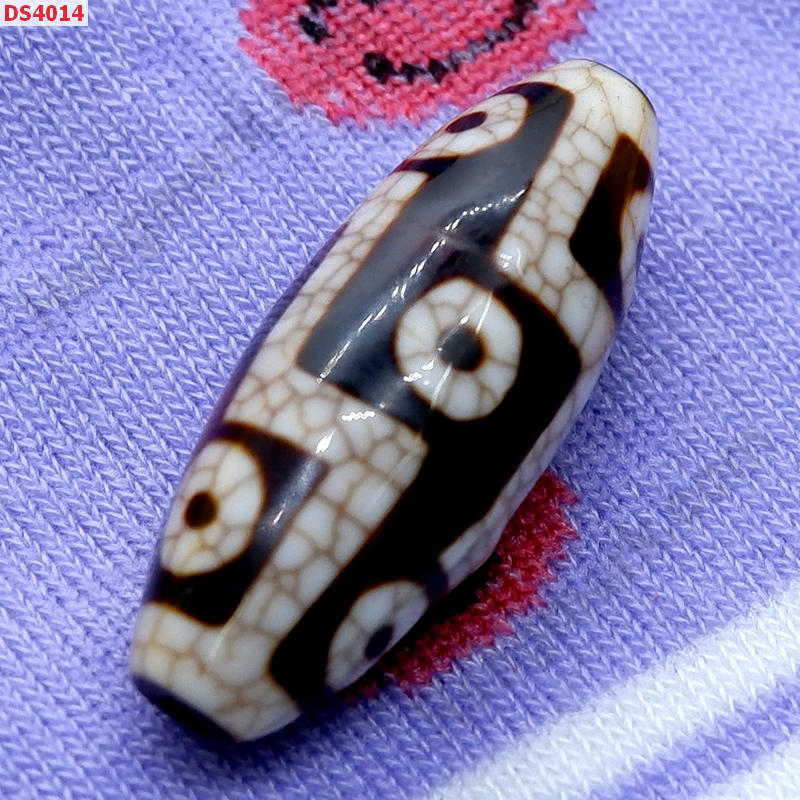 DS4014 หินDZI ลาย 9 ตา ราคา 4000 บาท http://hengmark.com/view_product/DS4014.htm