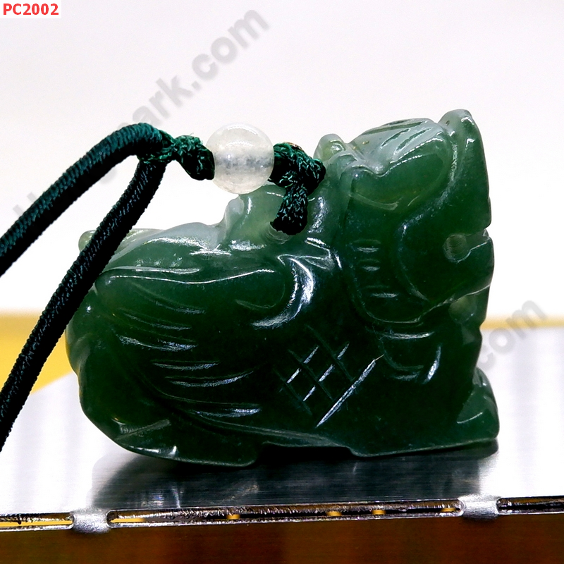PC2002 สร้อยคอปี่เซียะ หินสีเขียวเข้ม ราคา 299 บาท http://hengmark.com/view_product/PC2002.htm