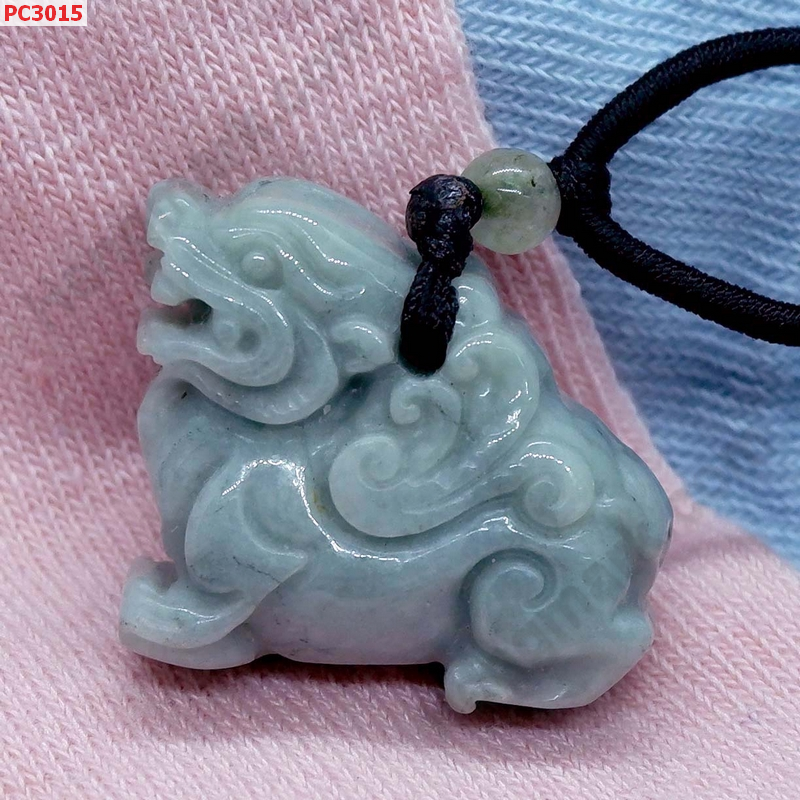 PC3015 สร้อยคอปี่เซียะหยกแกะสลักลวดลายสวยงามมาก ราคา 399 บาท http://hengmark.com/view_product/PC3015.htm