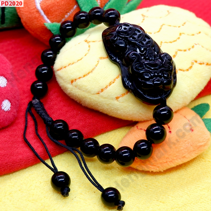 PD2020 สร้อยข้อมือปี่เซียะแก้วสีดำ สร้อยเชือก ราคา 259 บาท http://hengmark.com/view_product/PD2020.htm