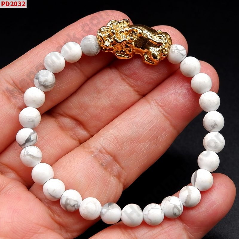 PD2032 สร้อยข้อมือปี่เซียะทอง+หินฮาวไล้ท์ ราคา 249 บาท http://hengmark.com/view_product/PD2032.htm