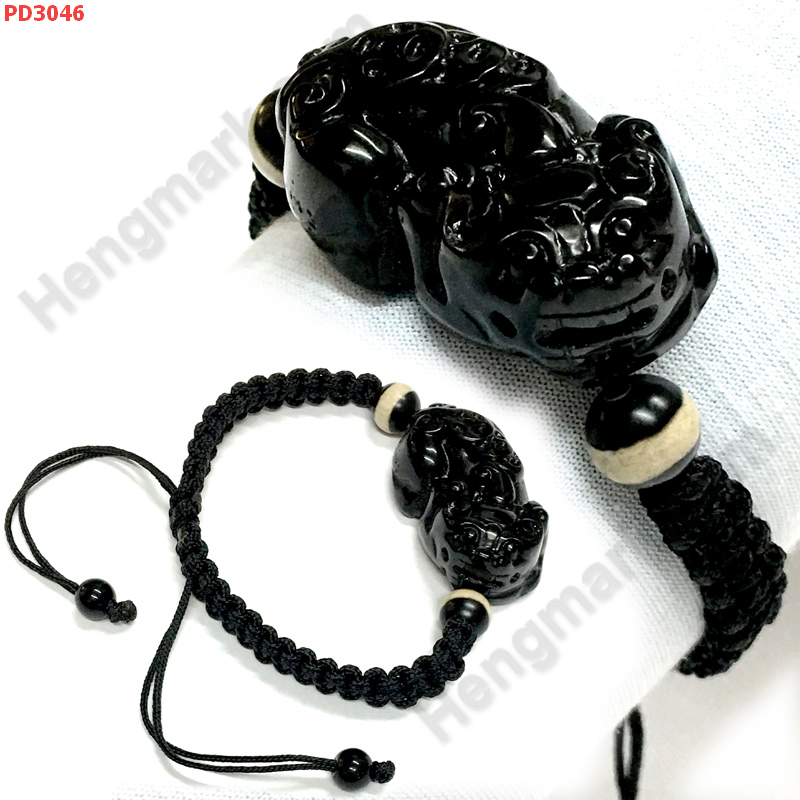 PD3046 สร้อยข้อมือปี่เซียะหินสีดำเชือกถัก ราคา 339 บาท http://hengmark.com/view_product/PD3046.htm