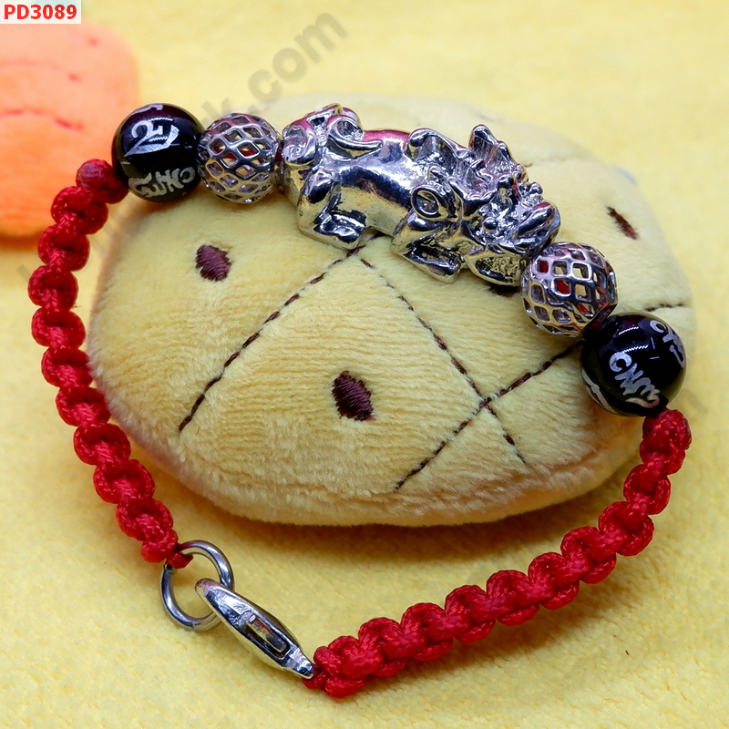 PD3089 สร้อยข้อมือเชือกปี่เซียะสีเงิน+คาถา ราคา 399 บาท http://hengmark.com/view_product/PD3089.htm