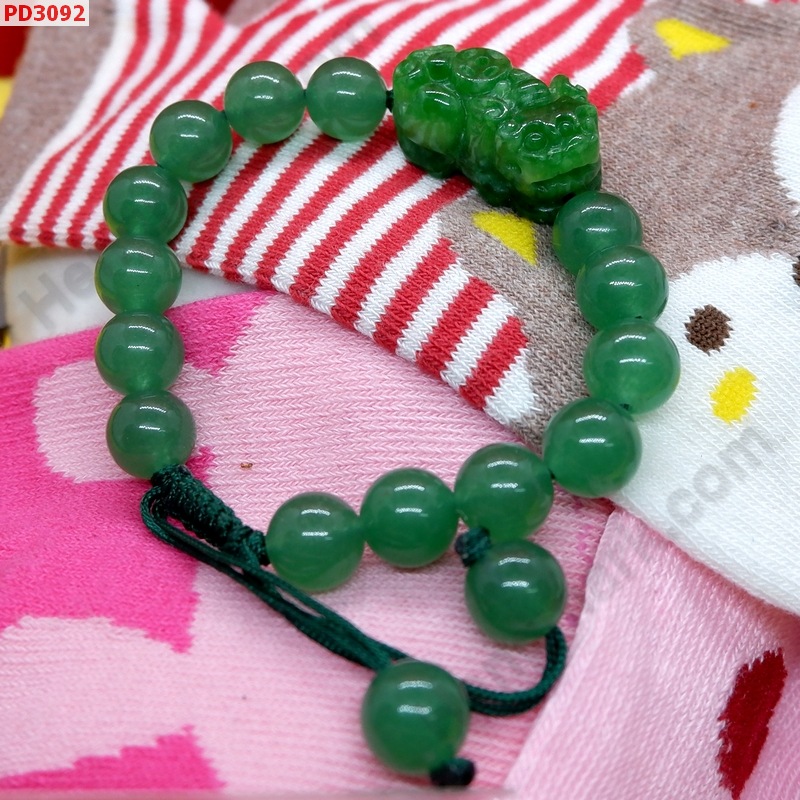 PD3092 สร้อยข้อมือปี่เซียะหินสีเขียวสดสร้อยเชือก ราคา 399 บาท http://hengmark.com/view_product/PD3092.htm