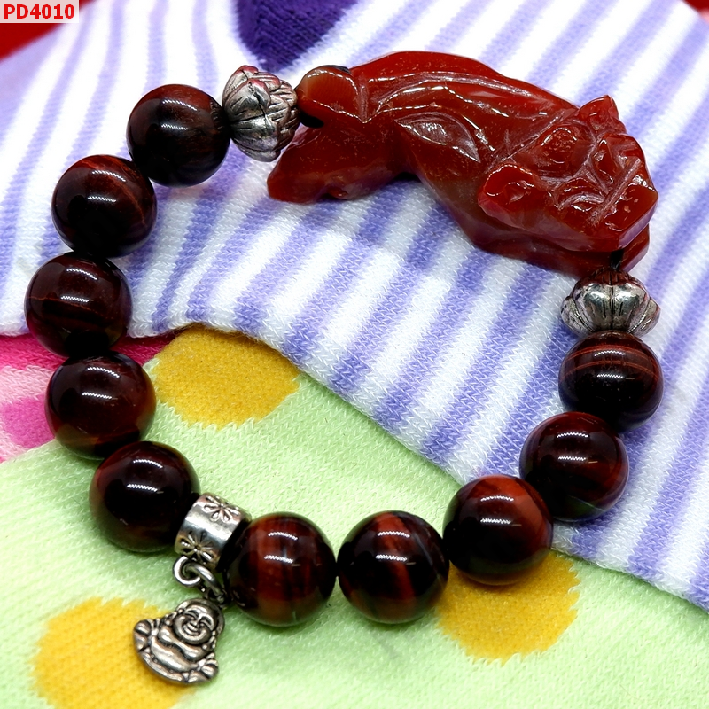 PD4010 สร้อยข้อมือปี่เซียะหินสีแดง ราคา 449 บาท http://hengmark.com/view_product/PD4010.htm