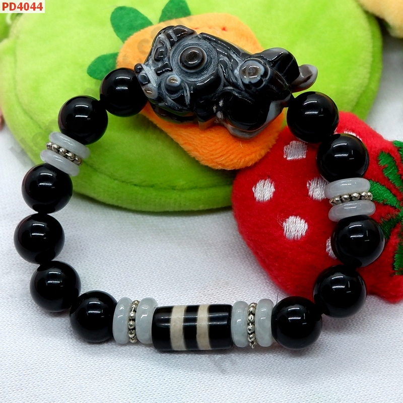 PD4044  สร้อยข้อมือปี่เซียะหินอะเก็ต+DZI ราคา 499 บาท http://hengmark.com/view_product/PD4044.htm
