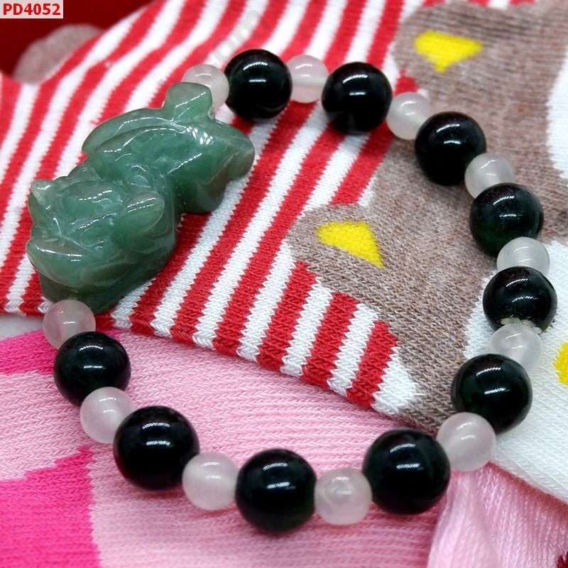 PD4052 สร้อยข้อมือปี่เซียะหยกเขียว ราคา 429 บาท http://hengmark.com/view_product/PD4052.htm