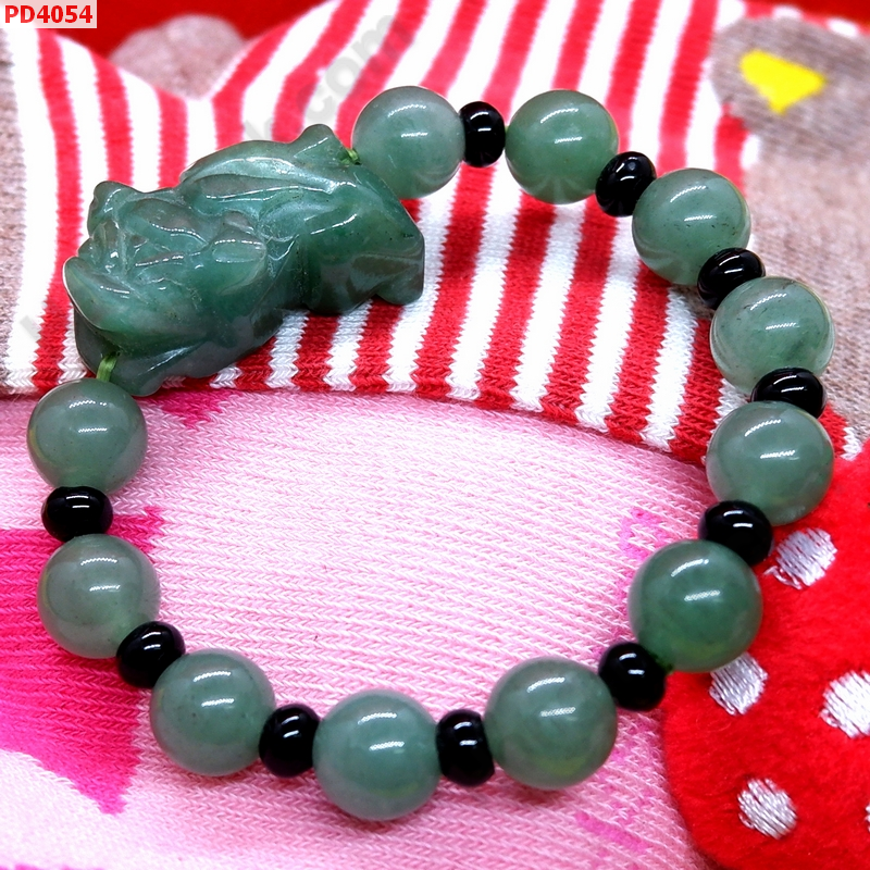 PD4054 สร้อยข้อมือปี่เซียะหยกเขียว ราคา 429 บาท http://hengmark.com/view_product/PD4054.htm