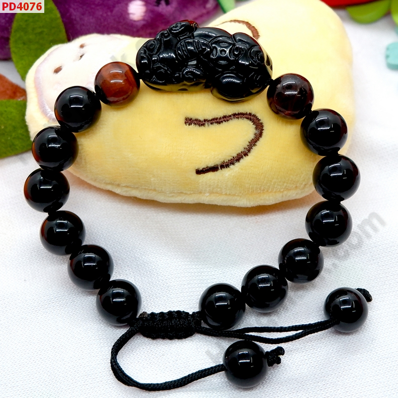 PD4076 สร้อยข้อมือปี่เซียะหินสีดำสร้อยเชือก ราคา 489 บาท http://hengmark.com/view_product/PD4076.htm