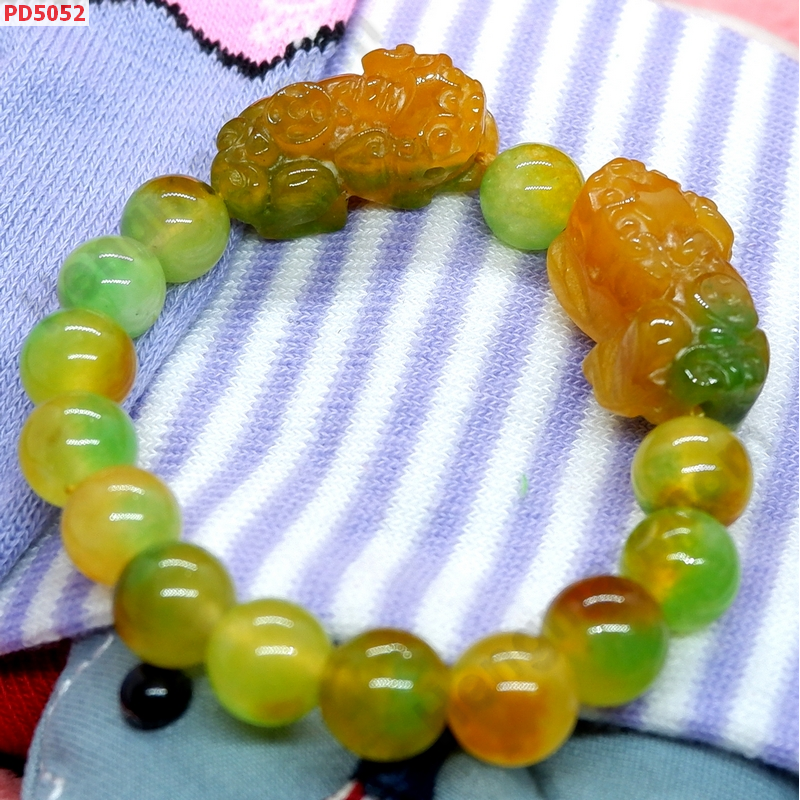 PD5052 สร้อยข้อมือปี่เซียะคู่ หินหยก 3 สี ราคา 599 บาท http://hengmark.com/view_product/PD5052.htm