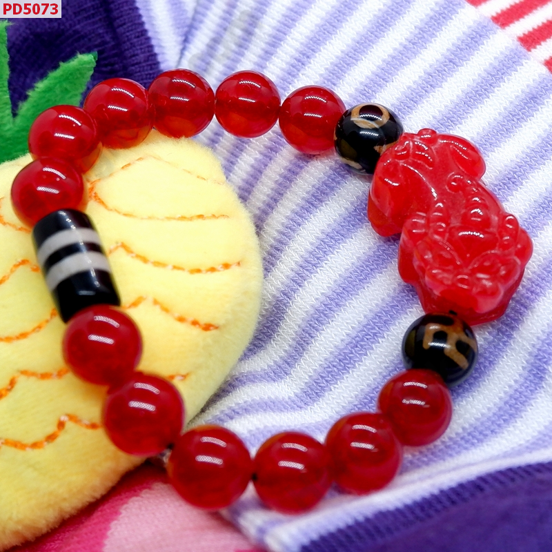 PD5073 สร้อยข้อมือปี่เซียะหินหยกแดง+DZI ราคา 599 บาท http://hengmark.com/view_product/PD5073.htm