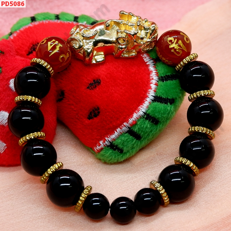 PD5086 สร้อยข้อมือปี่เซียะโลหะสีทอง+คาถาทิเบต ราคา 599 บาท http://hengmark.com/view_product/PD5086.htm