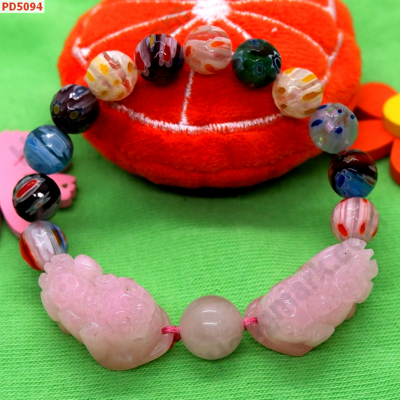 PD5094 สร้อยข้อมือปี่เซียะคู่หินสีชมพู+หินลายแฟนซี ราคา 599 บาท http://hengmark.com/view_product/PD5094.htm