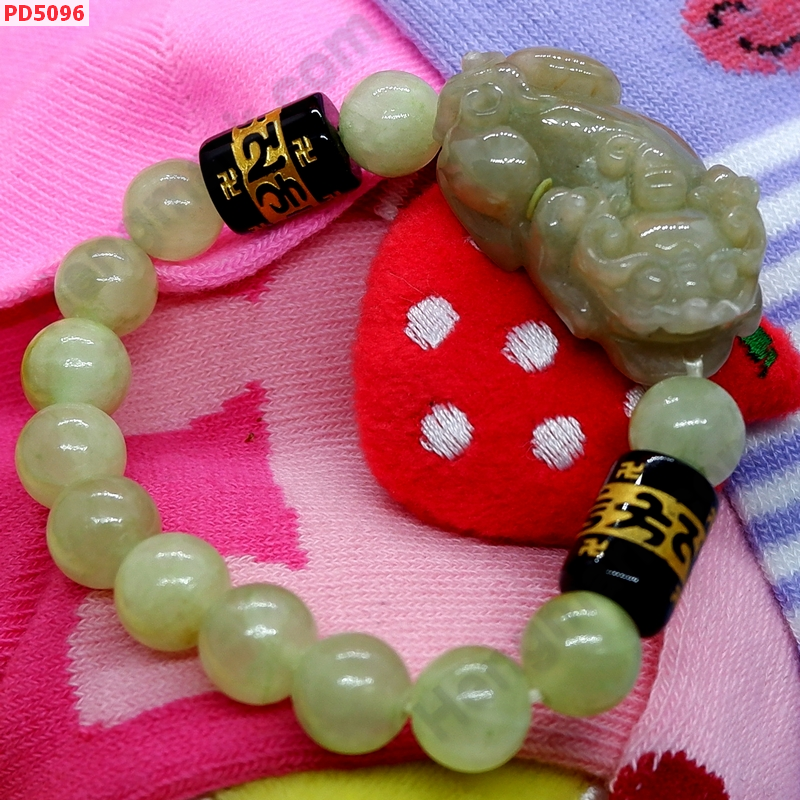 PD5096 สร้อยข้อมือปี่เซียะหยกเขียวมะนาว ราคา 599 บาท http://hengmark.com/view_product/PD5096.htm