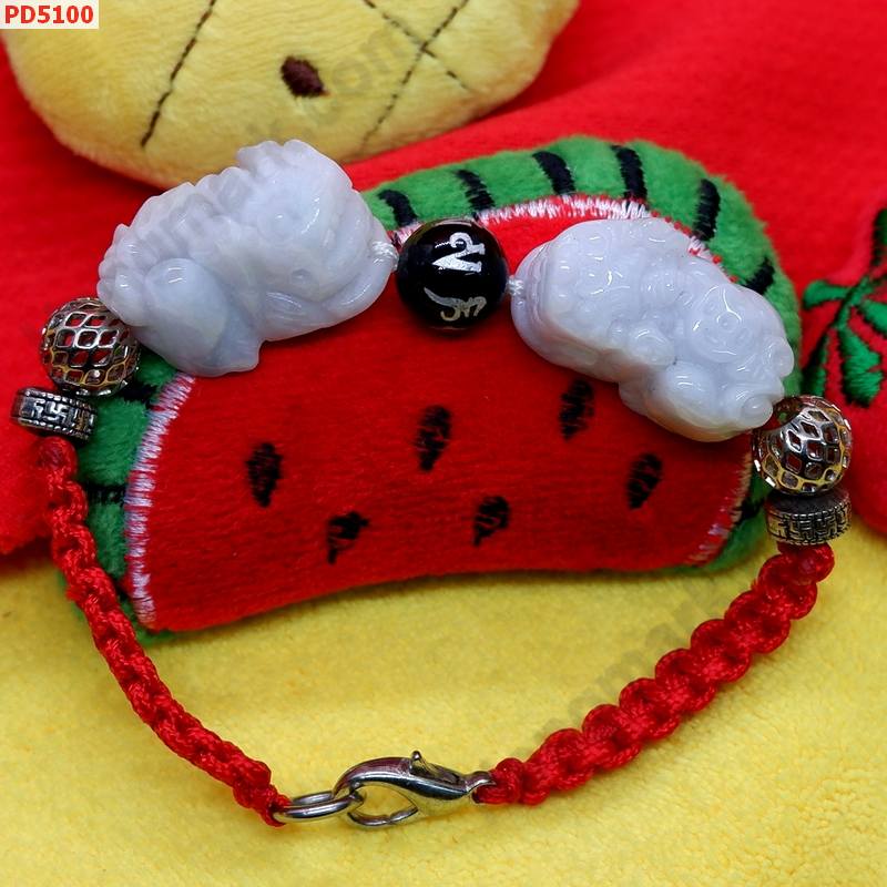 PD5100 สร้อยข้อมือปี่เซียะหยกขาวคู่สร้อยเชือก ราคา 599 บาท http://hengmark.com/view_product/PD5100.htm