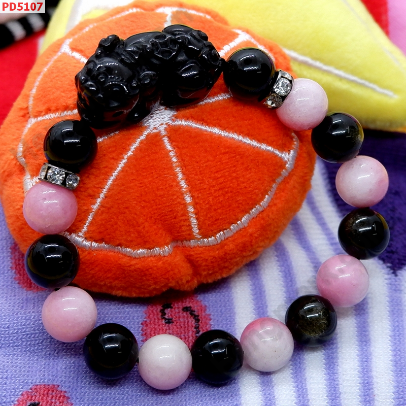 PD5107 สร้อยข้อมือปี่เซียะหินอ๊อบซิเดียนดำ ราคา 599 บาท http://hengmark.com/view_product/PD5107.htm