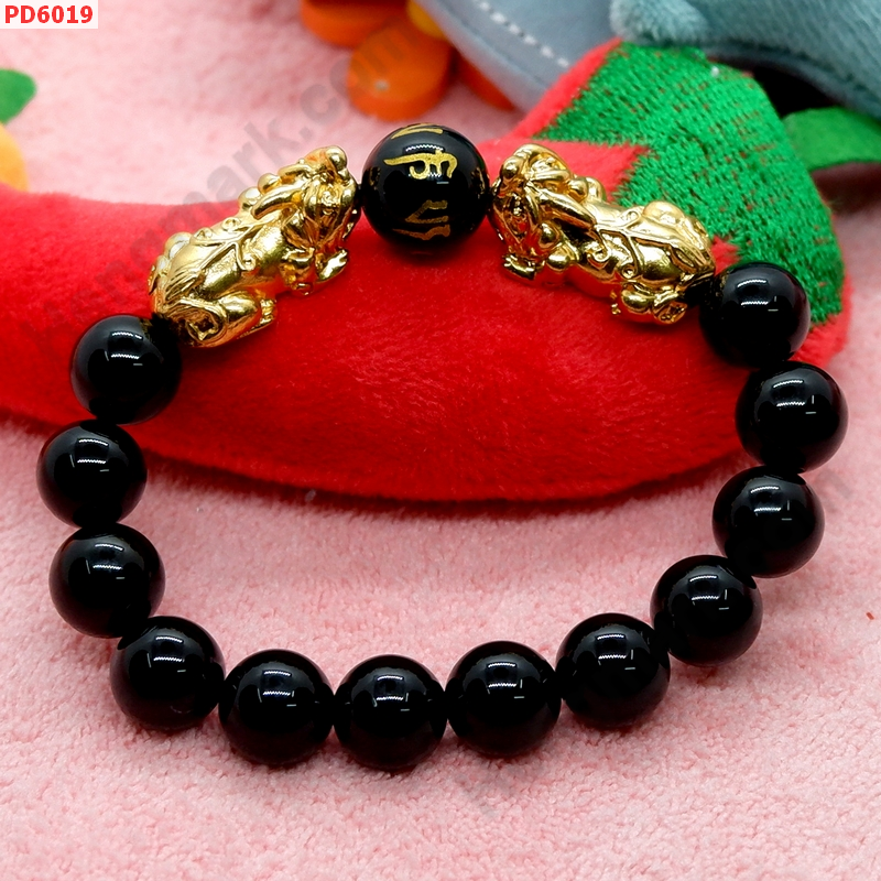 PD6019 สร้อยข้อมือปี่เซียะคู่สีทอง+คาถาทิเบต ราคา 649 บาท http://hengmark.com/view_product/PD6019.htm