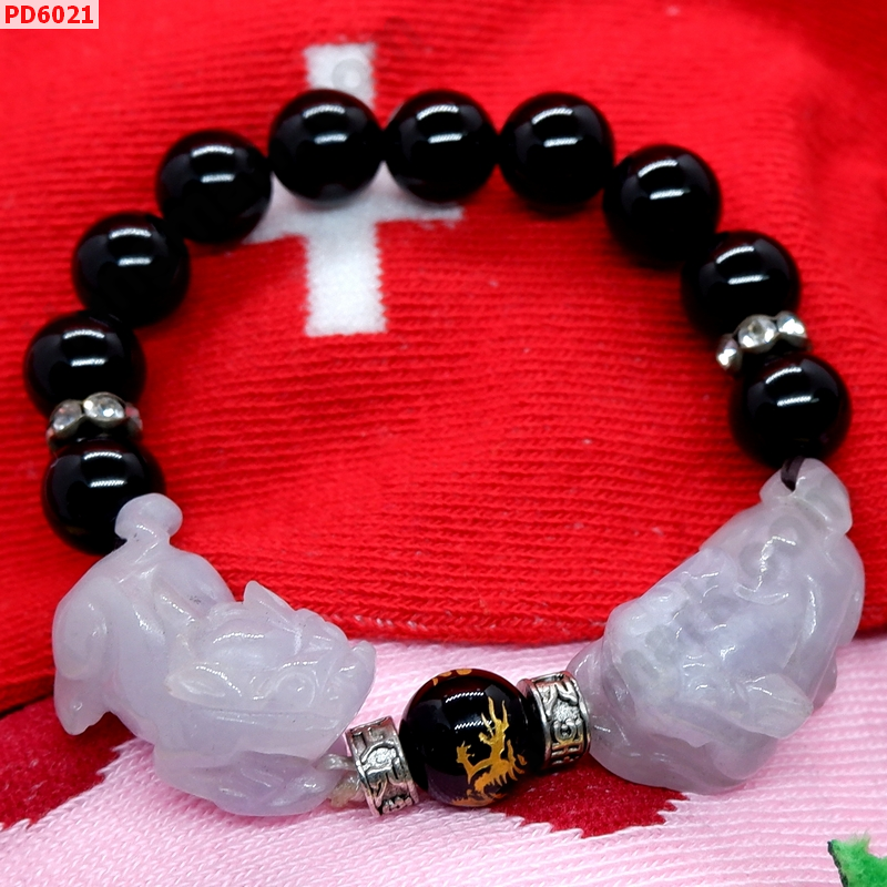 PD6021 สร้อยข้อมือปี่เซียะหยกขาวคู่+หินลายมังกร ราคา 649 บาท http://hengmark.com/view_product/PD6021.htm