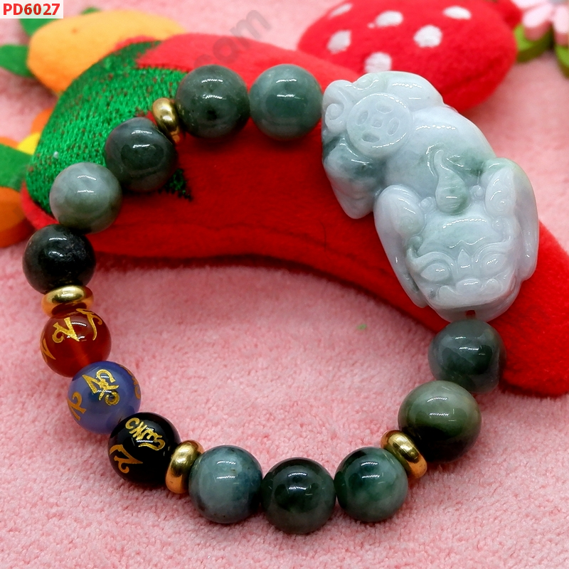 PD6027 สร้อยข้อมือปี่เซียะหยกเขียว+คาถา ราคา 629 บาท http://hengmark.com/view_product/PD6027.htm