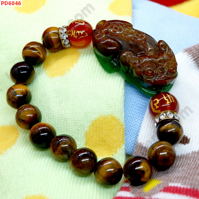 PD6046 สร้อยข้อมือปี่เซียะหยกเขียวน้ำตาล+คาถา ราคา 629 บาท http://hengmark.com/view_product/PD6046.htm