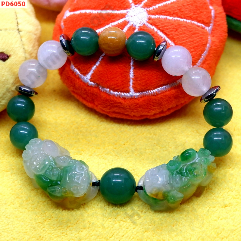 PD6050 สร้อยข้อมือปี่เซียะหยกคู่เขียวขาวเหลือง ราคา 649 บาท http://hengmark.com/view_product/PD6050.htm