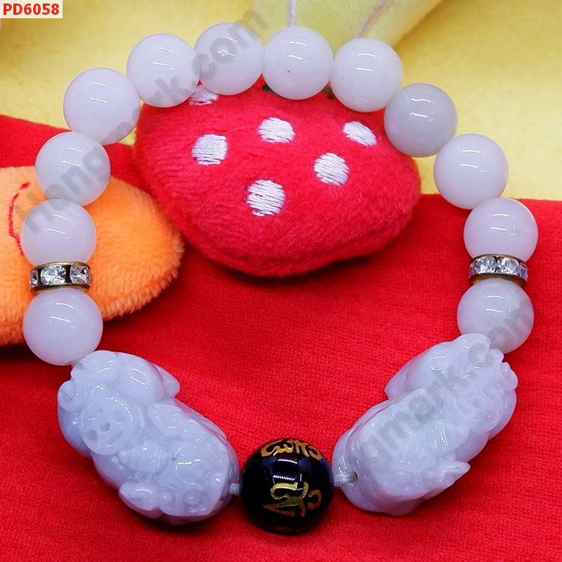 PD6058 สร้อยข้อมือปี่เซียะคู่หยกขาว+คาถาทิเบต ราคา 669 บาท http://hengmark.com/view_product/PD6058.htm