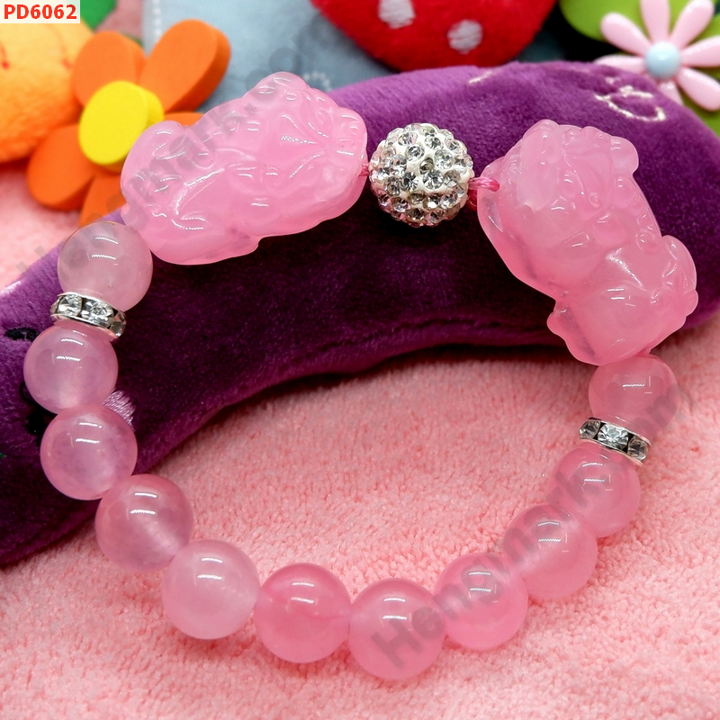 PD6062 สร้อยข้อมือปี่เซียะคู่หินสีชมพูเข้ม ราคา 649 บาท http://hengmark.com/view_product/PD6062.htm