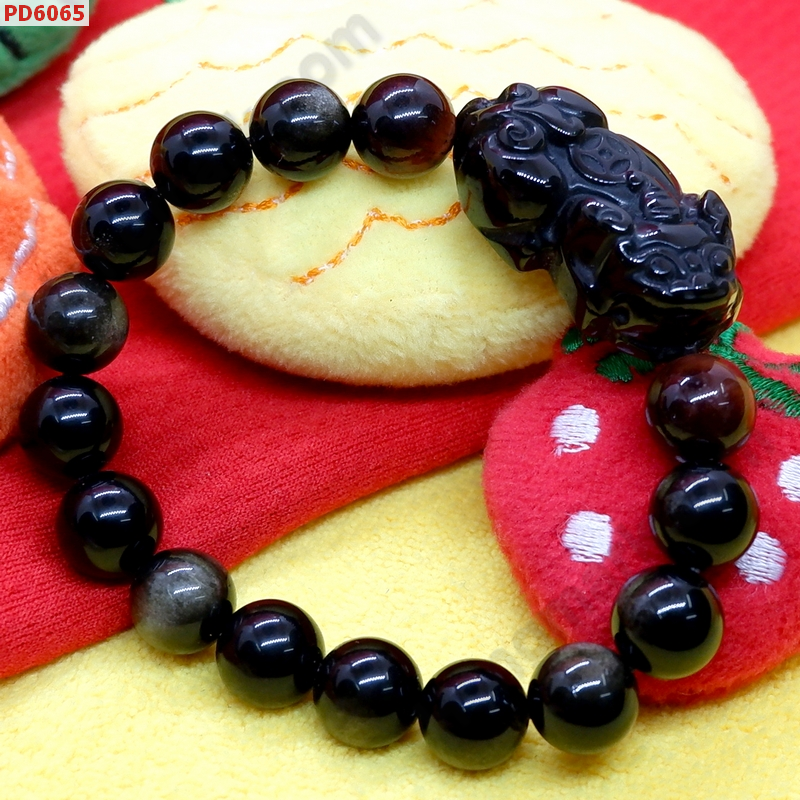 PD6065 สร้อยข้อมือปี่เซียะหินอ๊อพซิเดียนดำ ราคา 629 บาท http://hengmark.com/view_product/PD6065.htm