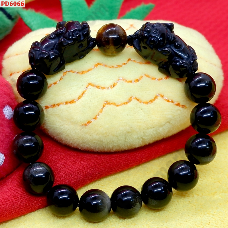 PD6066 สร้อยข้อมือปี่เซียะคู่หินอ๊อบซิเดียน ราคา 699 บาท http://hengmark.com/view_product/PD6066.htm