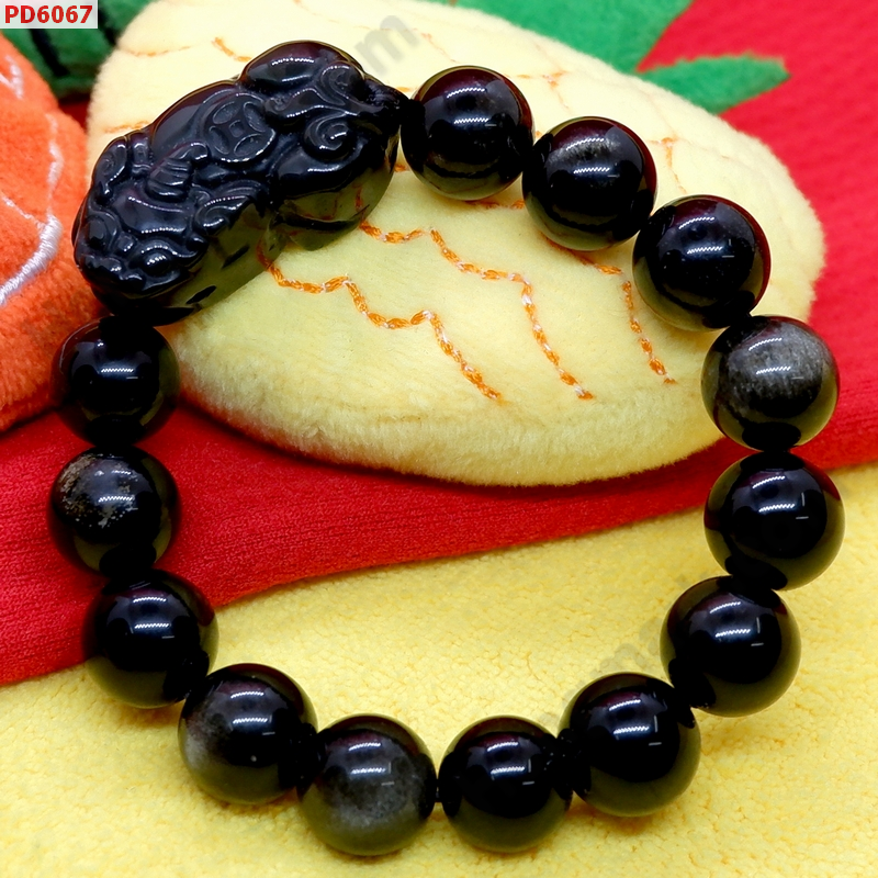 PD6067 สร้อยข้อมือปี่เซียะหินอ๊อบซิเดียนดำ ราคา 629 บาท http://hengmark.com/view_product/PD6067.htm