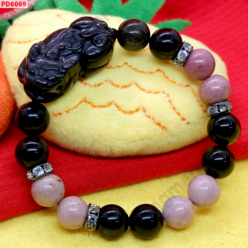 PD6069 สร้อยข้อมือปี่เซียะหินอ๊อบซิเดียนดำ ราคา 629 บาท http://hengmark.com/view_product/PD6069.htm
