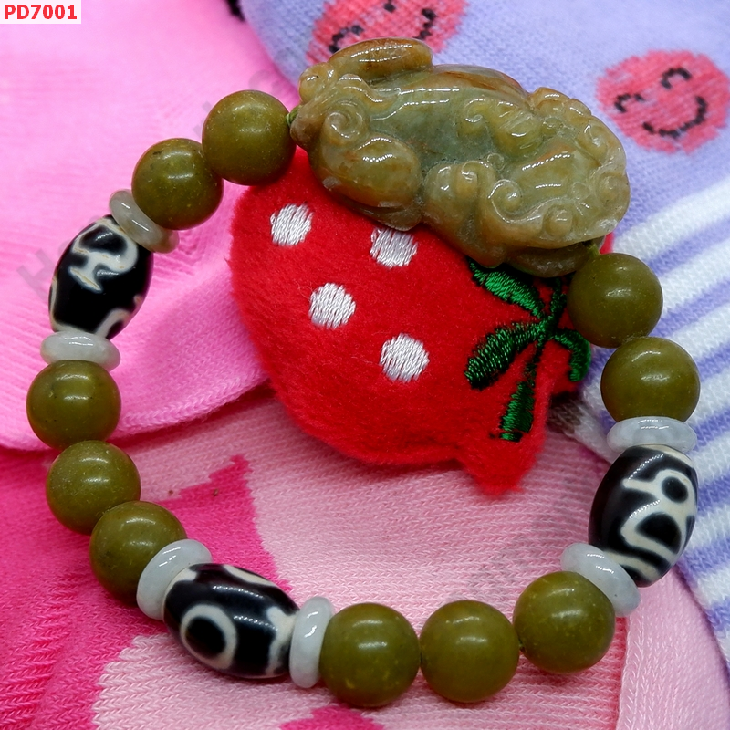 PD7001 สร้อยข้อมือปี่เซียะหยกเขียวมะนาว ราคา 799 บาท http://hengmark.com/view_product/PD7001.htm
