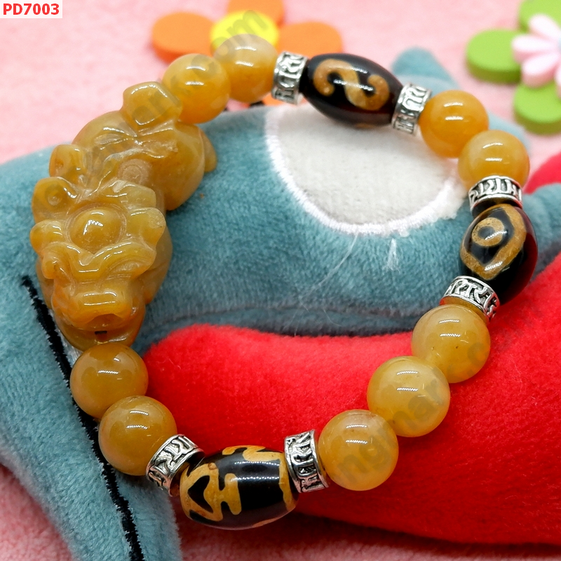PD7003 สร้อยข้อมือปี่เซียะหยกเหลือง+DZI  ราคา 729 บาท http://hengmark.com/view_product/PD7003.htm