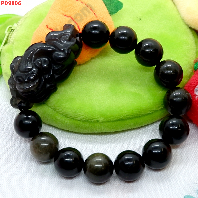 PD9006 สร้อยข้อมือปี่เซียะหินอ๊อบซิเดียนใส ราคา 999 บาท http://hengmark.com/view_product/PD9006.htm
