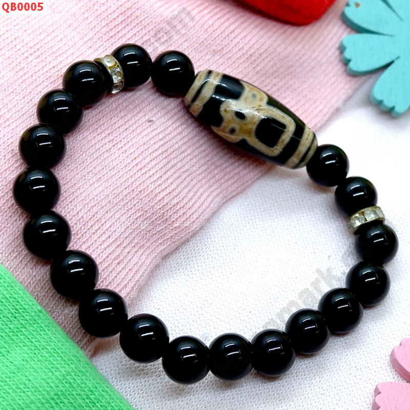 QB0005 สร้อยข้อมือหินทิเบตไฉ่ซิงเอี๊ย ราคา 439 บาท http://hengmark.com/view_product/QB0005.htm