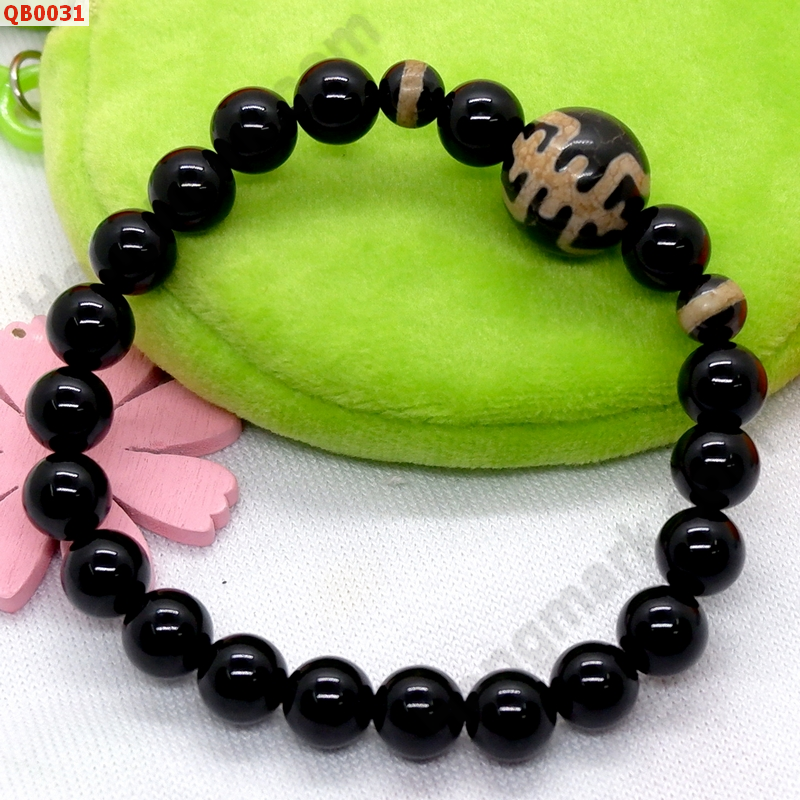QB0031 สร้อยข้อมือหินDZI ลายอายุยืน+หมอยา ราคา 199 บาท http://hengmark.com/view_product/QB0031.htm