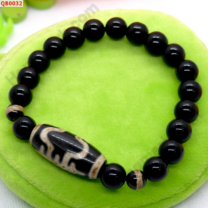 QB0032 สร้อยข้อมือหินDZI ลายอายุยืน+หมอยา ราคา 299 บาท http://hengmark.com/view_product/QB0032.htm
