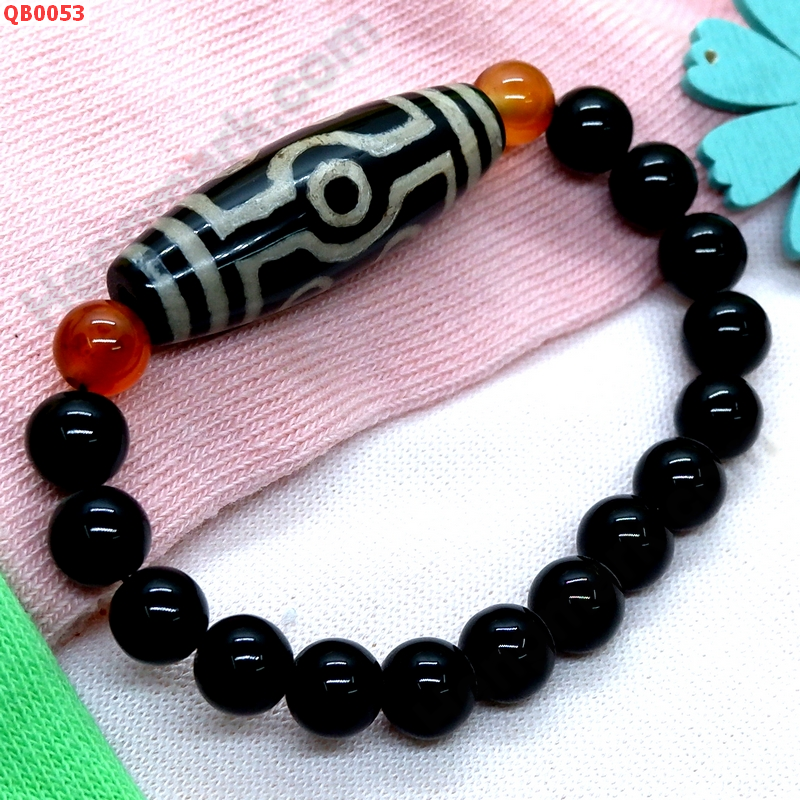 QB0053 สร้อยข้อมือ DZI 7 ตา ราคา 379 บาท http://hengmark.com/view_product/QB0053.htm