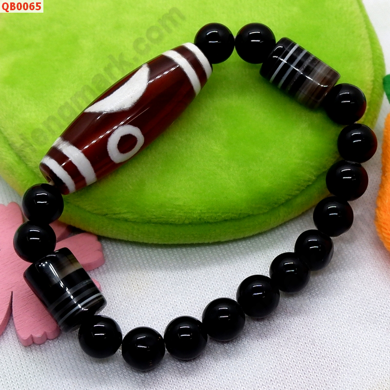 QB0065 สร้อยข้อมือ หินดีซีไอ ลายดาว ราคา 429 บาท http://hengmark.com/view_product/QB0065.htm
