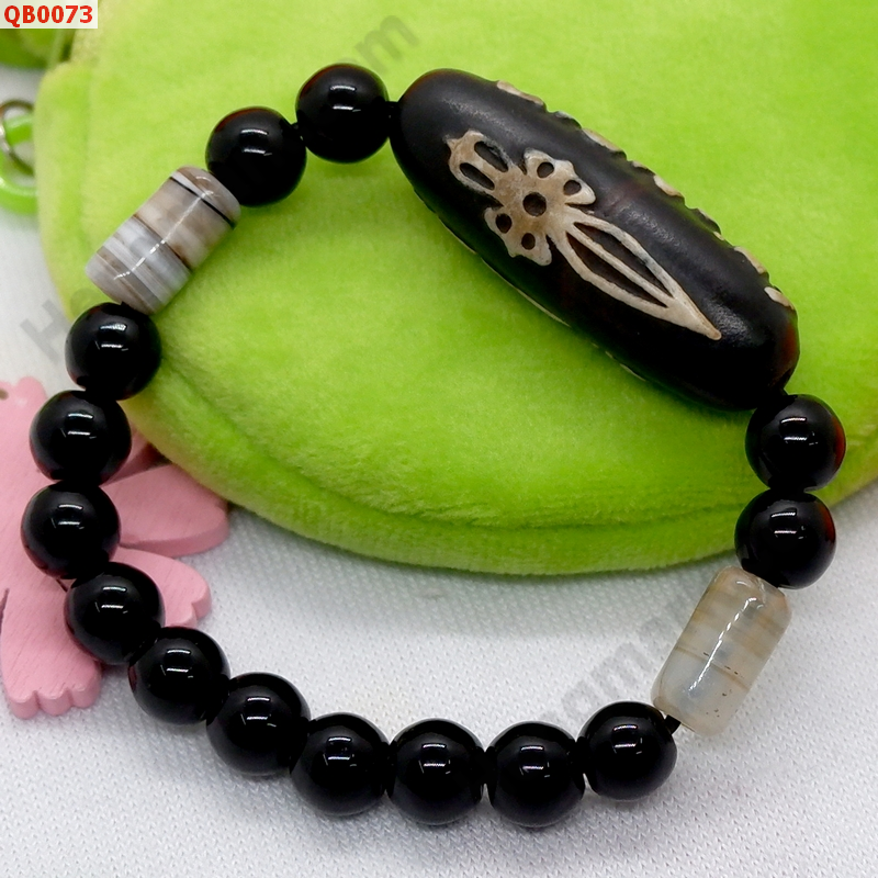 QB0073 สร้อยข้อมือ DZI  ลายวัชระ คาถาทิเบต ราคา 469 บาท http://hengmark.com/view_product/QB0073.htm