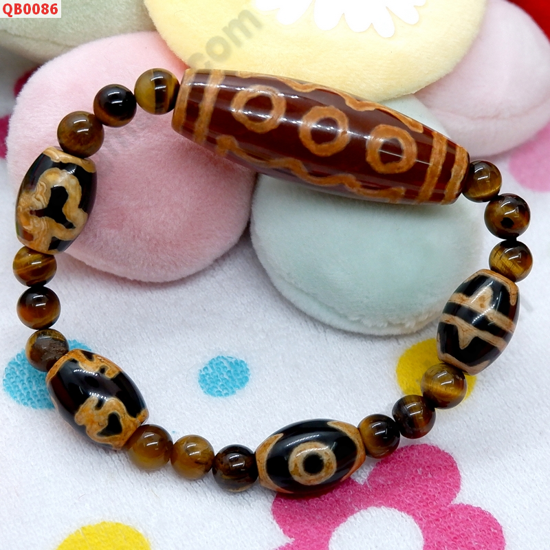 QB0086 สร้อยข้อมือ DZI 5 ตา ราคา 599 บาท http://hengmark.com/view_product/QB0086.htm