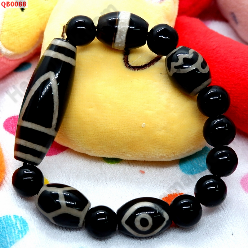 QB0088 สร้อยข้อมือ DZI 1 ตา ภูเขา ราคา 749 บาท http://hengmark.com/view_product/QB0088.htm