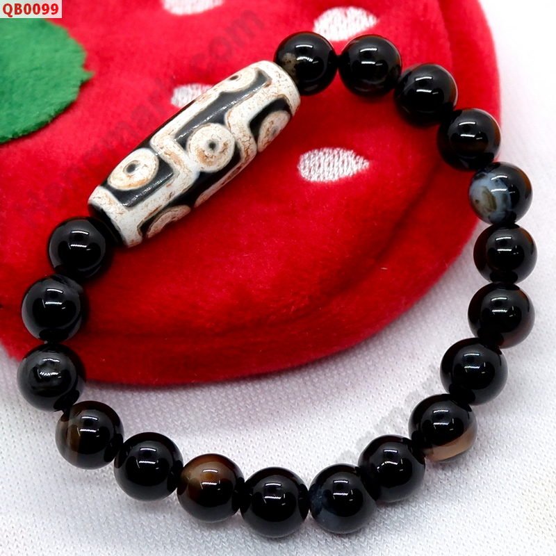 QB0099 สร้อยข้อมือ DZI 9 ตา ราคา 579 บาท http://hengmark.com/view_product/QB0099.htm